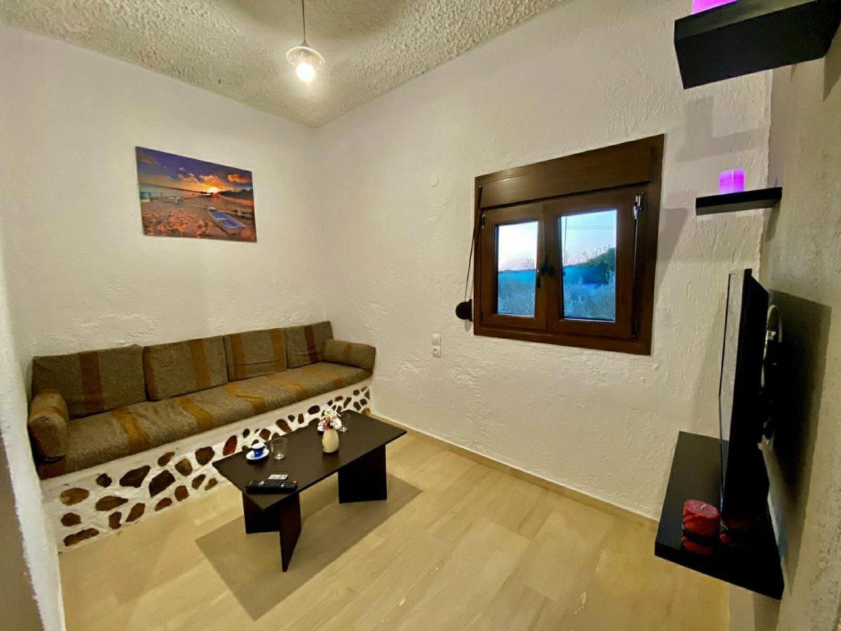 Peaceful Studio Apartment Near The Sea! Sitia  Exterior photo